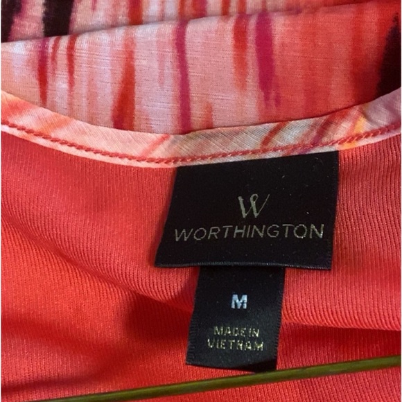 Blouses 👚 - Picture 6 of 14